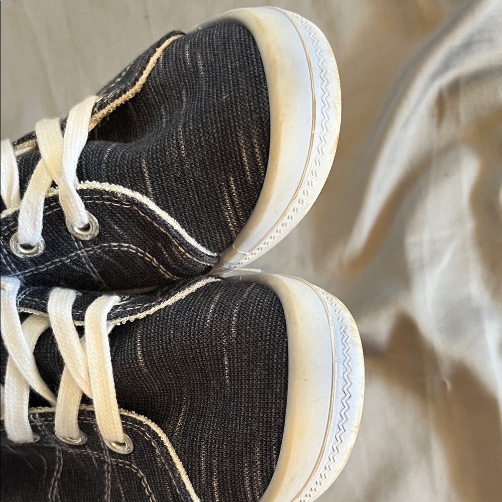 Tommy Bahama Navy Stripe Slip-On Sneakers with White Accents - Picture 5 of 6